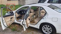 BYD F7